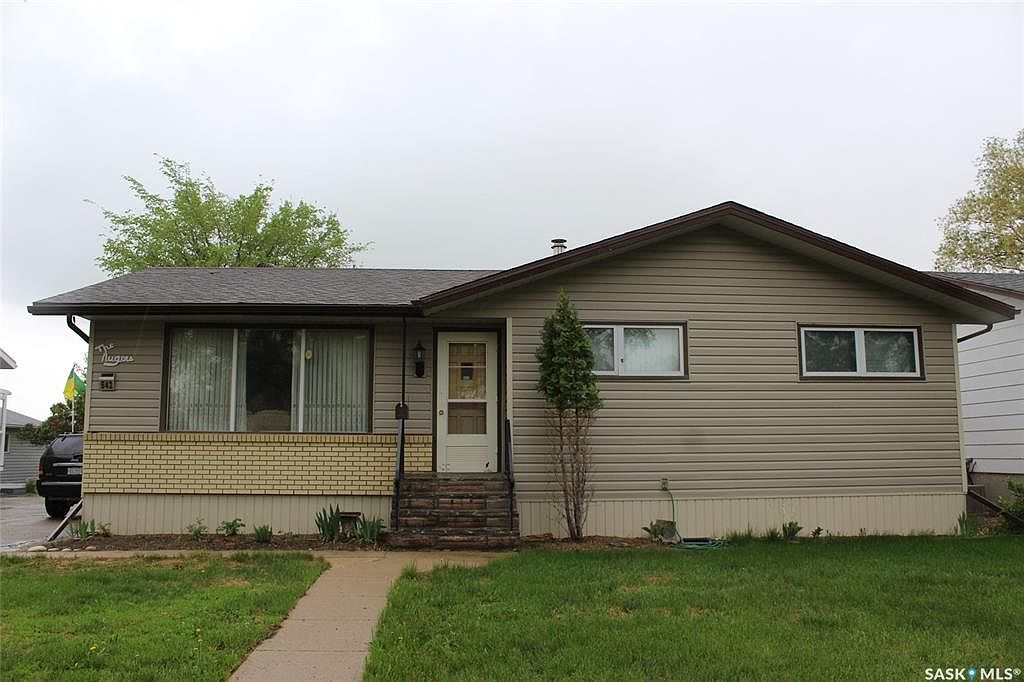 542 6th AVENUE W, Shaunavon, SK S0N 2M0 MLS SK973352 Zillow