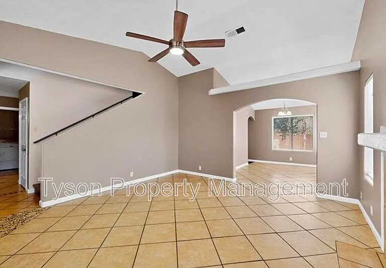 5801 Day Dreamer Rd NW — Photo 5