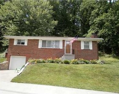 1st image of 635 Gordon Dr