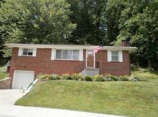 635 Gordon Dr, Charleston, WV 25314