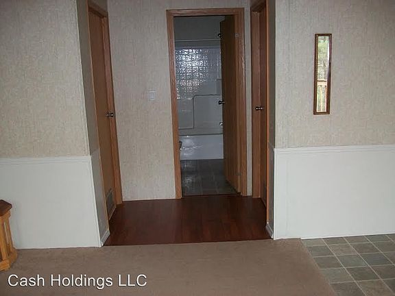 3rd image of 288 Hill Dr