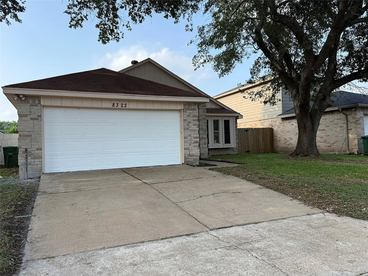 Building Photo - 8322 Sandy Glen Ln