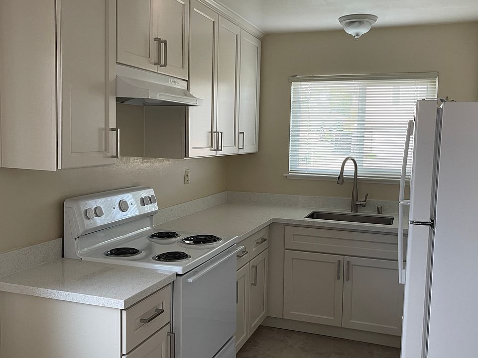2nd image of 10105 Randy Ln #10105