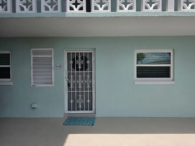 325 Causeway #A102 — Photo 32