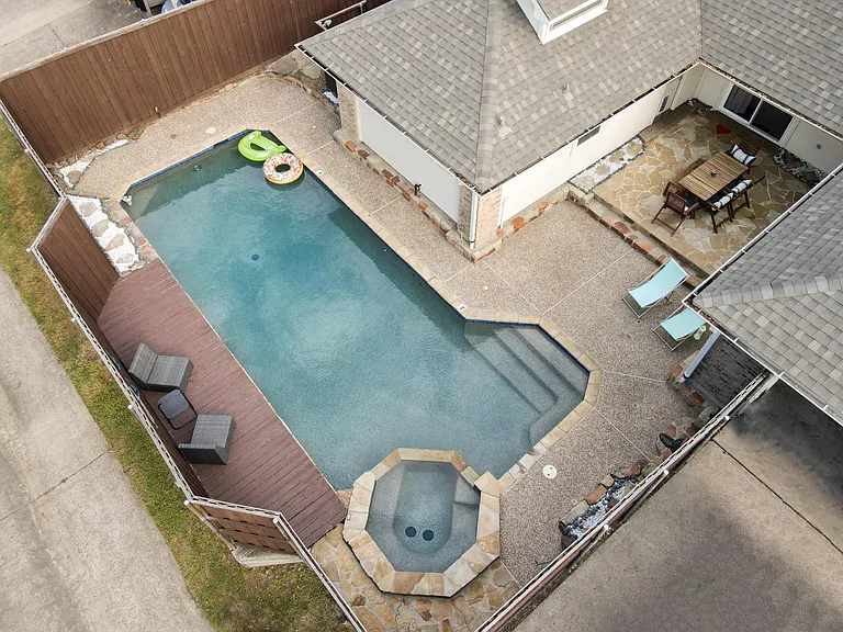 1021 Mellville Dr — Photo 29