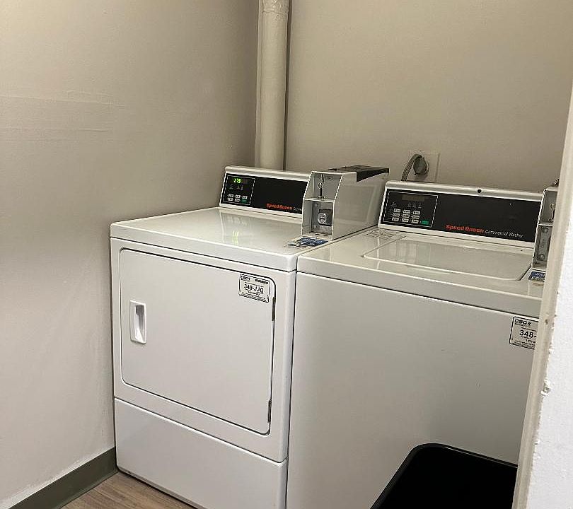 2nd image of 2515 Kenton St APT 102