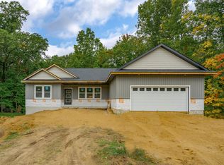 258 Markus Glen Dr, Plainwell, MI 49080