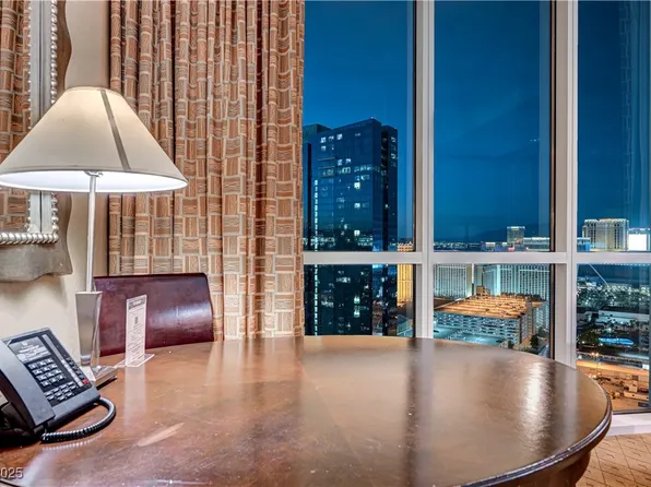 125 E Harmon Ave #1103, Las Vegas, NV 89109
