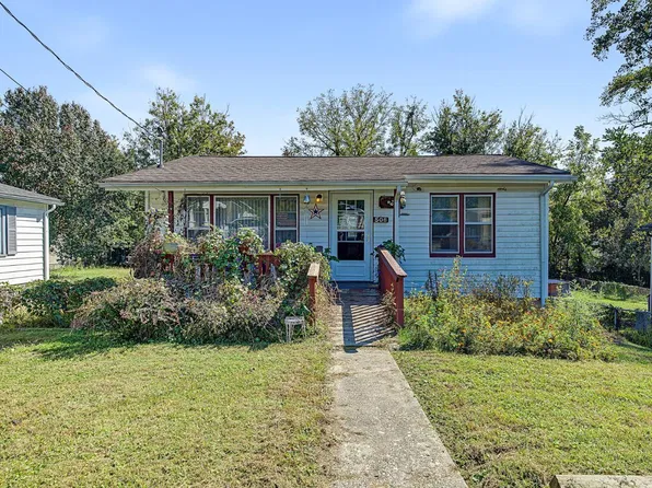 506 E Hemlock St, La Follette, TN 37766