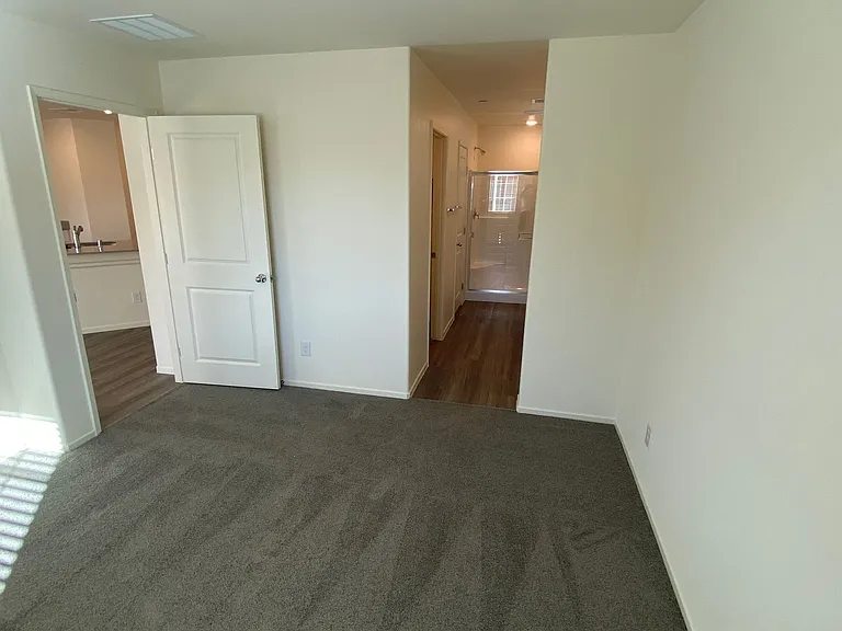 7850 Aurora Sky St #1 — Photo 29