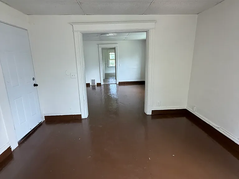 4 New York St #2 — Photo 3