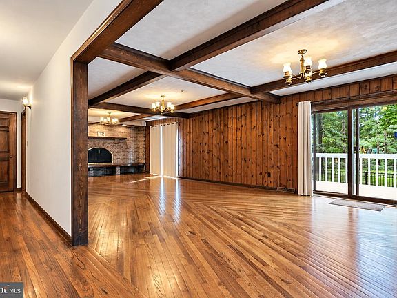 5th image of 6 Winged Foot Rd