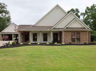 6416 Rosewood Dr, Orange, TX 77632