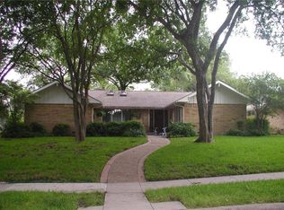 329 Robin Way, Richardson, TX 75080
