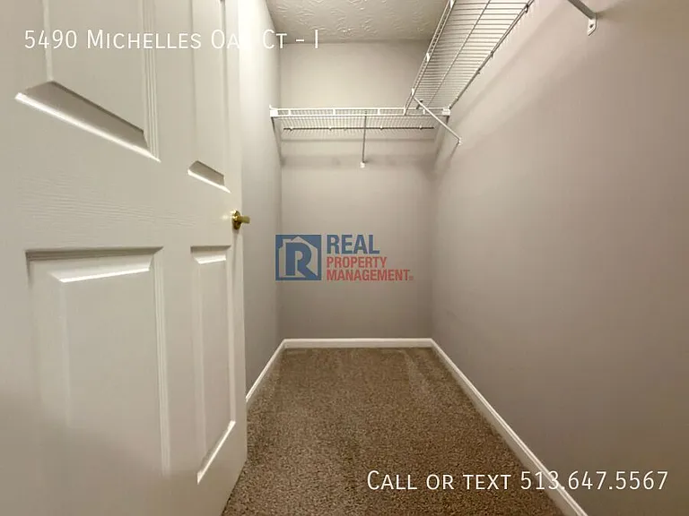 5490 Michelles Oak Ct #I — Photo 17