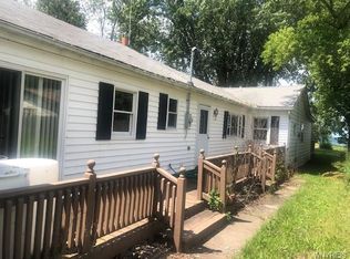 2543 Lake Rd, Ransomville, NY 14131