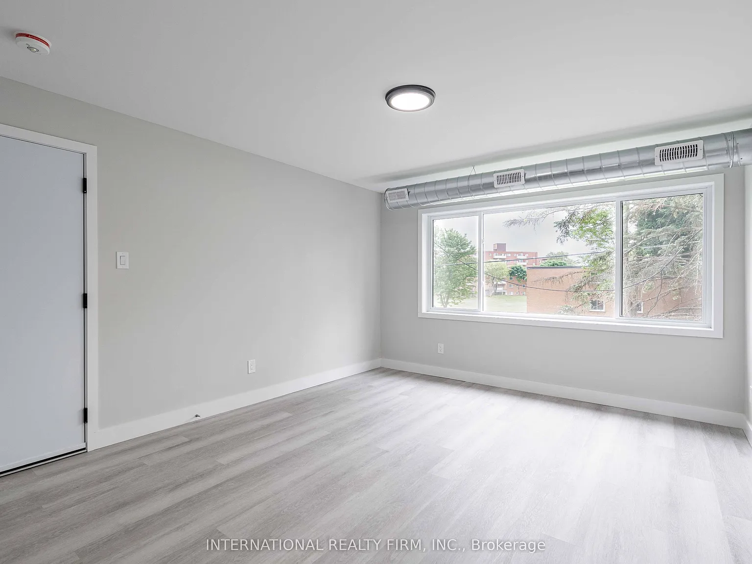 1 bed, $1,650 — Photo 4