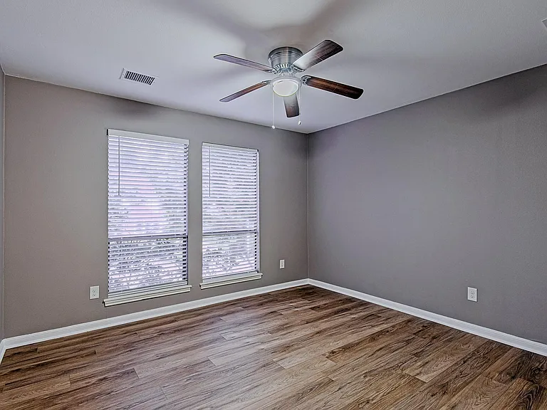 3323 Lost Hollow Dr — Photo 22