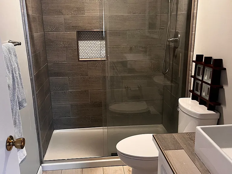 201 Skyview Dr — Photo 4