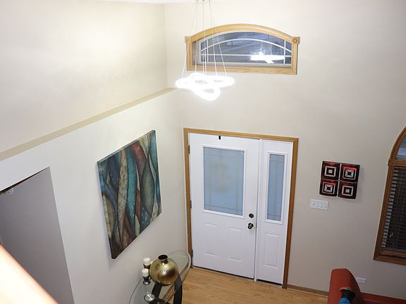 3rd image of 9917 Gettler St