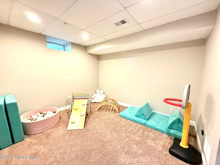 910 Abby Rd — Photo 26