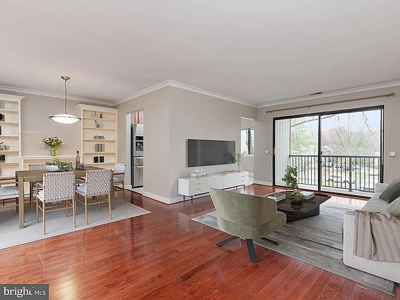 3rd image of 1227 Gemini Dr APT E