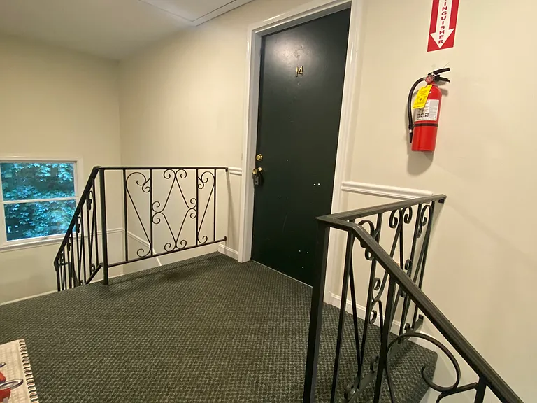 23 Glenwood Ave #14 — Photo 7