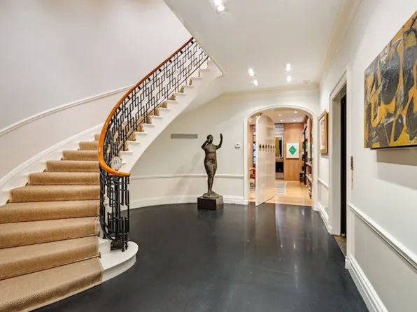 36 East 63rd Street image 30 of 38