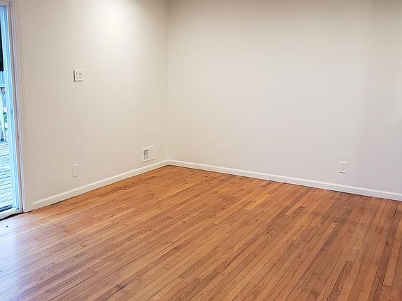 2nd image of 629 Edwards St