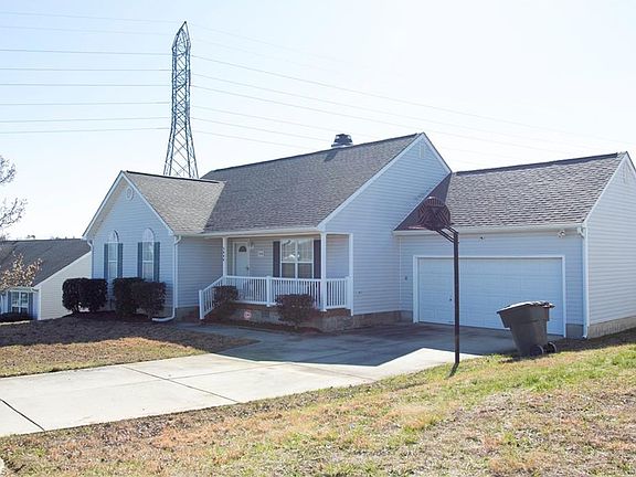 2nd image of 3996 Pelham Dr
