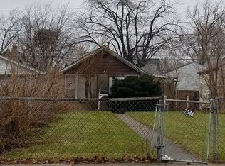 2046 Desplaines St, Blue Island, IL 60406
