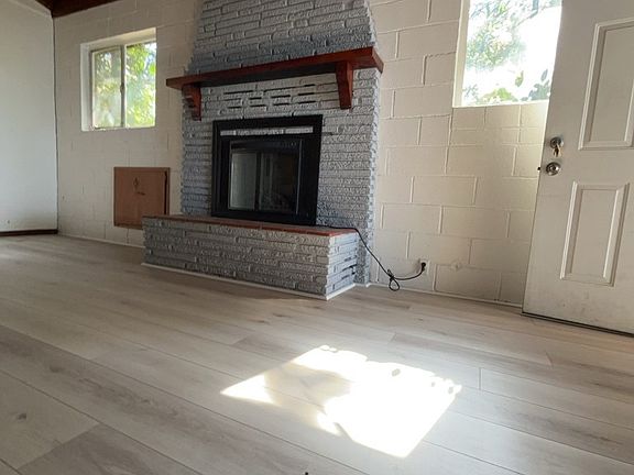 2nd image of 3356 Cypress Ave #3356