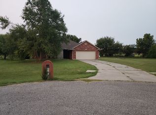 609 Juniper Ln, Tuttle, OK 73089