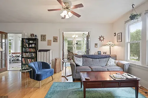 2748 Aldrich Ave S #2 Photo 1