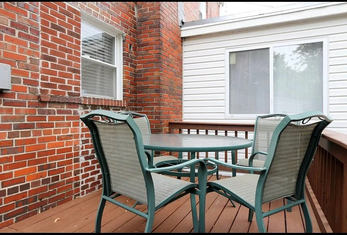5713 3rd St NE — Photo 3