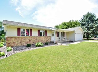 1209 W 156th St, Burnsville, MN 55306