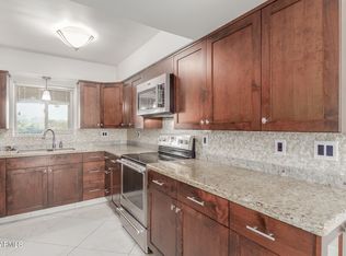 4050 E Cactus Rd UNIT 215, Phoenix, AZ 85032