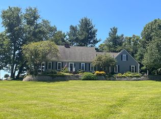 3272 E Hazelwood Dr, Vincennes, IN 47591