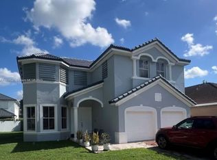 16427 SW 82nd St, Miami, FL 33193