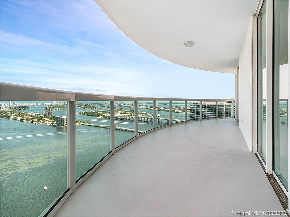 1st image of 1800 N Bayshore Dr APT 4101