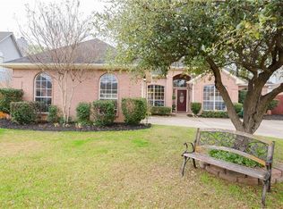 2104 Huron Cir, Denton, TX 76210