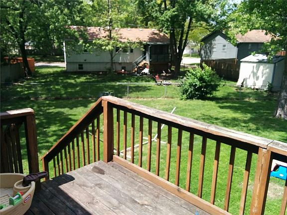 4th image of 912 W Woodside Dr
