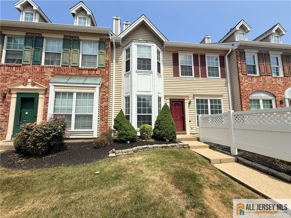 115 Albury Way