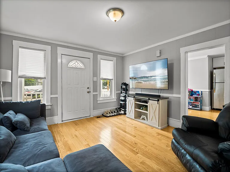 23 New Ocean St #1 — Photo 29