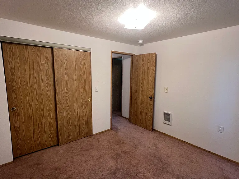 Sundial Apartments — Photo 8