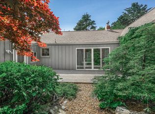 161 NE Ocean Wayside Ln, Yachats, OR 97498
