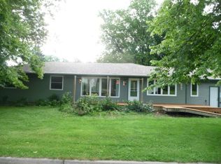 105 S Wallace St, Ellsworth, WI 54011