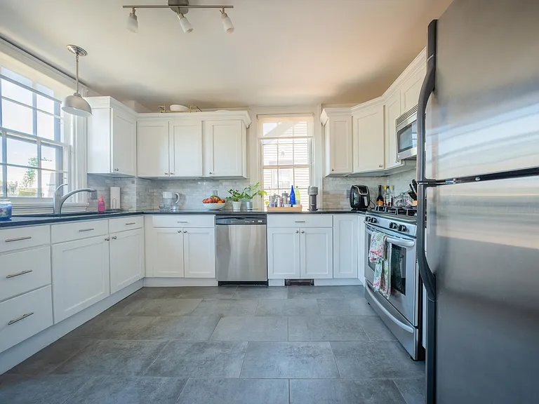 106 Benefit St — Photo 3