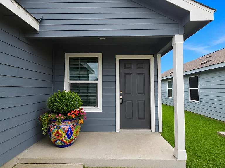 4310 Rapids Way — Photo 3