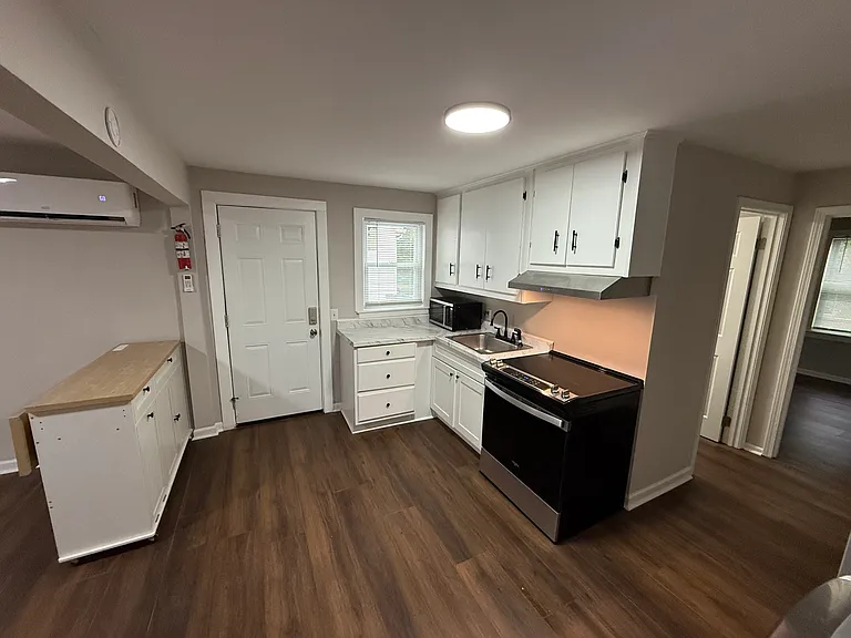 20 Burgess Ave #20 — Photo 5